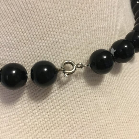 Vintage Black Faux Pearl Costume Choker - Picture 4 of 5